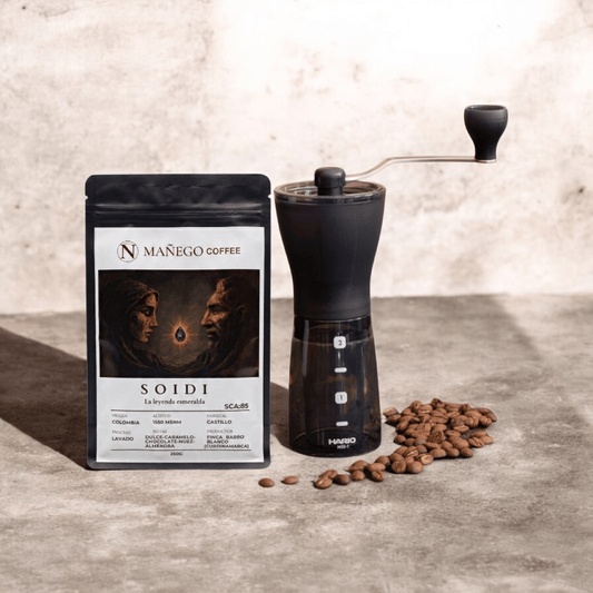 Kit Dulzura Pura: Molinillo Hario + Soidi (250g) - Mañego Coffee